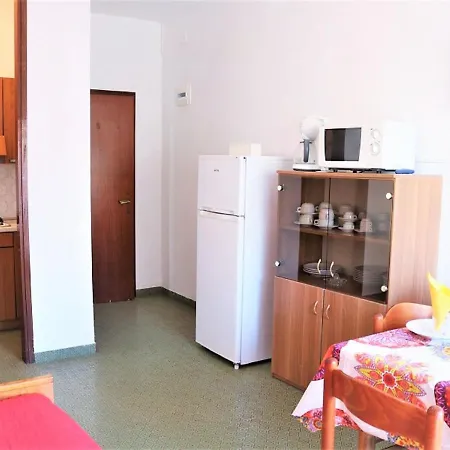 Amazing In Caorle With Communal Pool Apartman Bibione